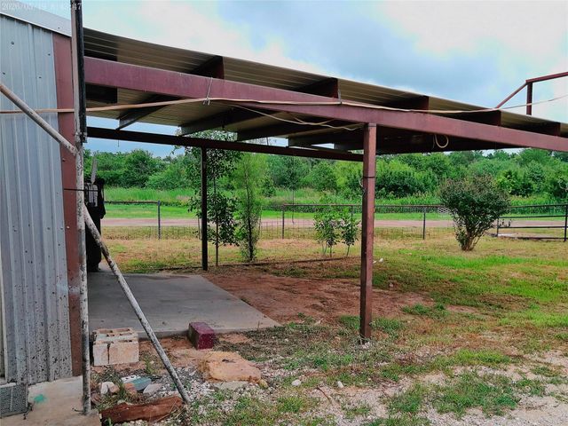 151 County Road 311, Rockdale, TX 76567