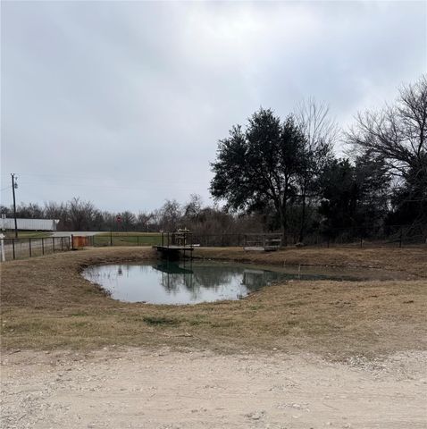 151 County Road 311, Rockdale, TX 76567