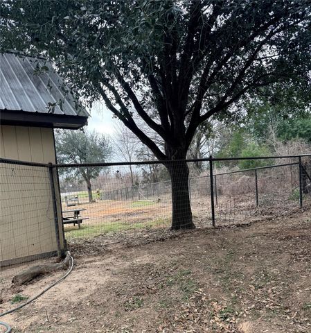 151 County Road 311, Rockdale, TX 76567