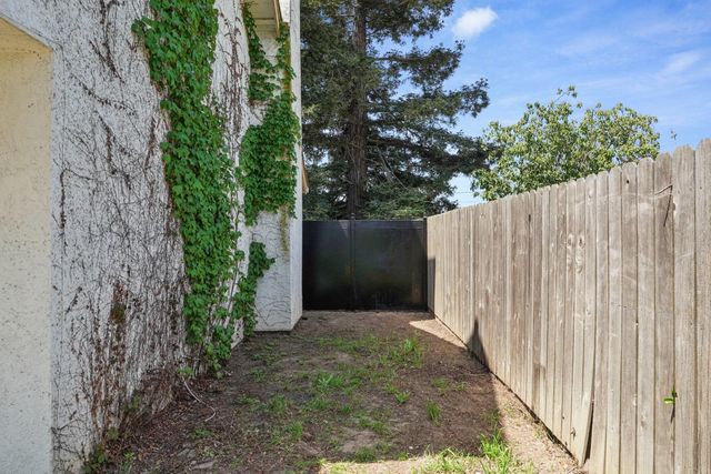 19036 N Augusta St, Woodbridge, CA 95258