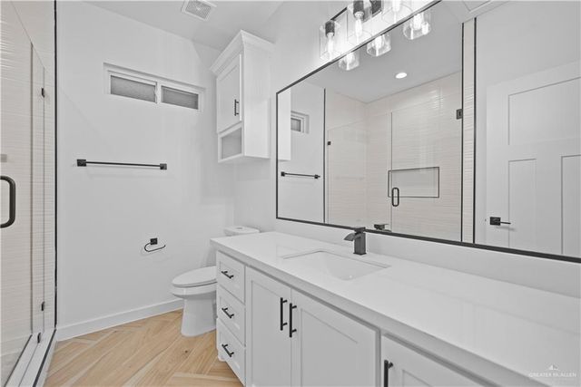 2728 E Conroe Road, Edinburg, TX 78542