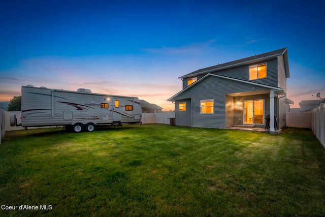 8848 N Mountainshire RD, Post Falls, ID 83854