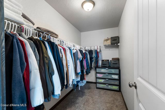 8848 N Mountainshire RD, Post Falls, ID 83854