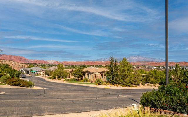 2679 W EMERAUD DR, St. George, UT 84770