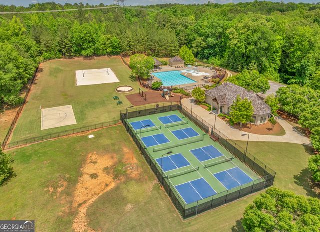 615 Forest Pointe Drive, Forsyth, GA 31029