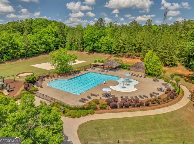 615 Forest Pointe Drive, Forsyth, GA 31029