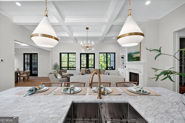 615 Forest Pointe Drive, Forsyth, GA 31029