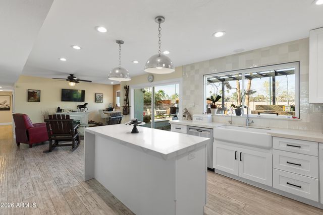 7014 E Sweetwater Avenue, Scottsdale, AZ 85254