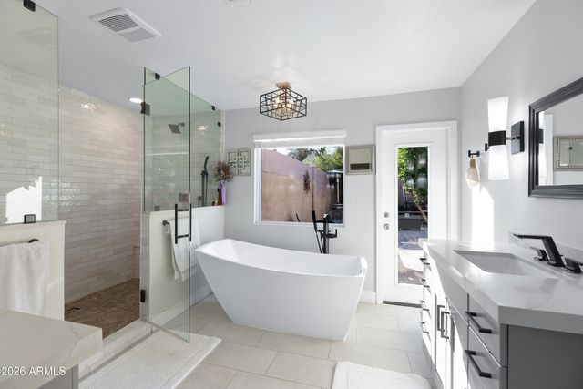 7014 E Sweetwater Avenue, Scottsdale, AZ 85254