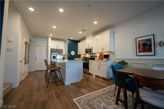 600 North Carriage Hill Drive 1061, Las Vegas, NV 89138