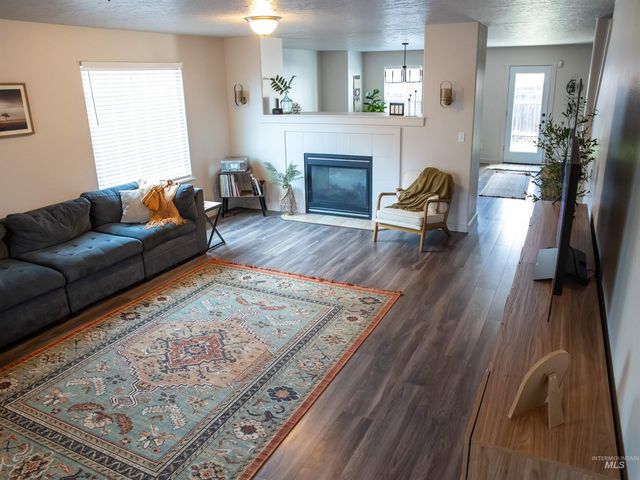 3491 N Maplestone Ave, Meridian, ID 83646