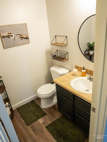 3491 N Maplestone Ave, Meridian, ID 83646