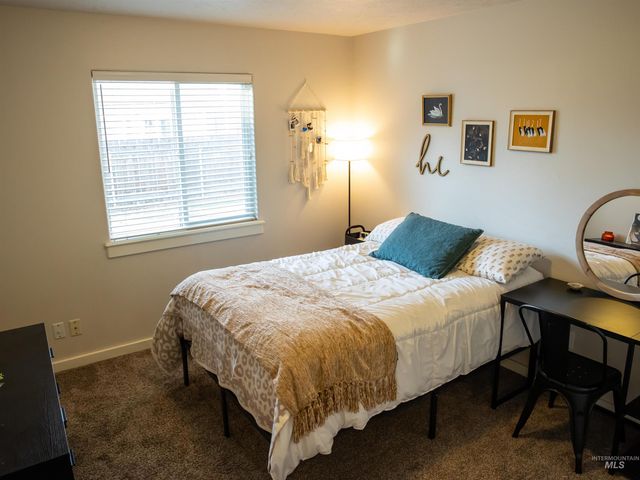 3491 N Maplestone Ave, Meridian, ID 83646