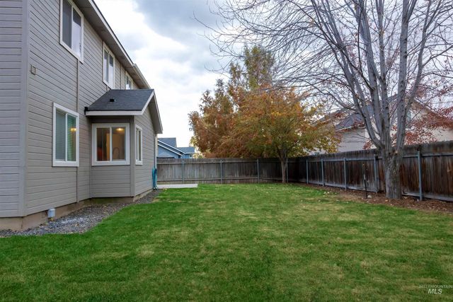 3491 N Maplestone Ave, Meridian, ID 83646