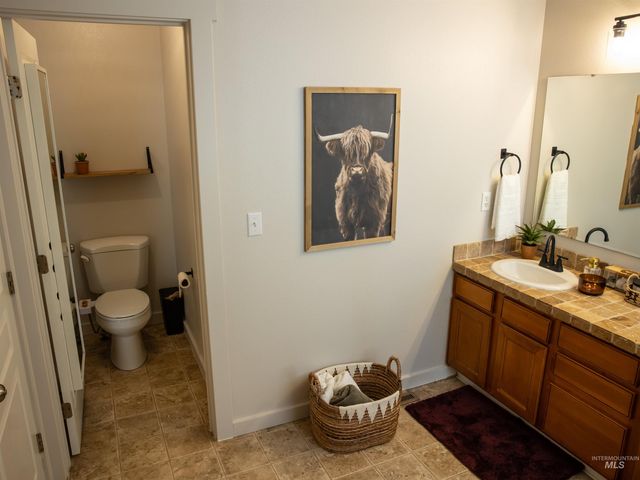 3491 N Maplestone Ave, Meridian, ID 83646