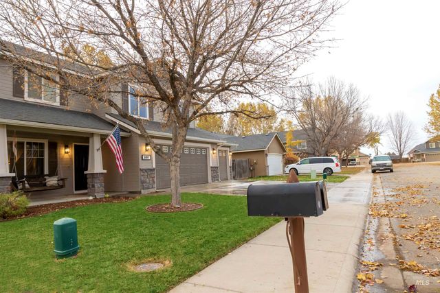 3491 N Maplestone Ave, Meridian, ID 83646