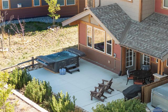 202 Cozens Pointe Circle H-101, Fraser, CO 80442