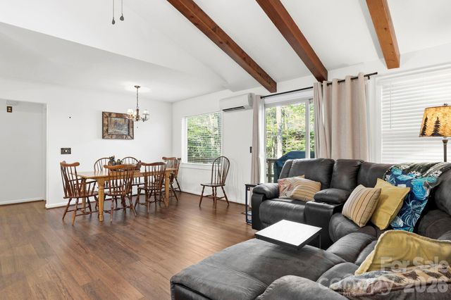 6 Gold Finch Lane, Maggie Valley, NC 28751