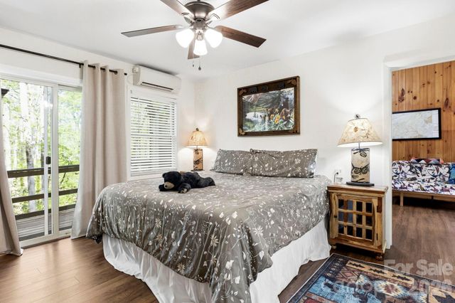 6 Gold Finch Lane, Maggie Valley, NC 28751