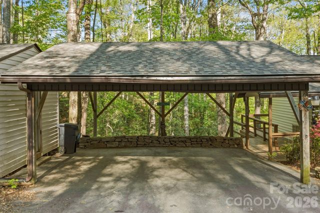 6 Gold Finch Lane, Maggie Valley, NC 28751