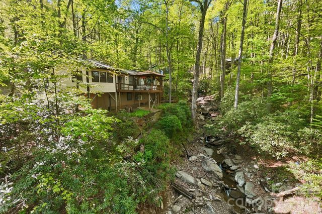 6 Gold Finch Lane, Maggie Valley, NC 28751