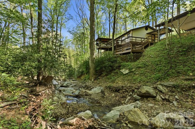 6 Gold Finch Lane, Maggie Valley, NC 28751