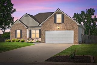 3659 Fieldstone Drive, Clarksville, TN 37040
