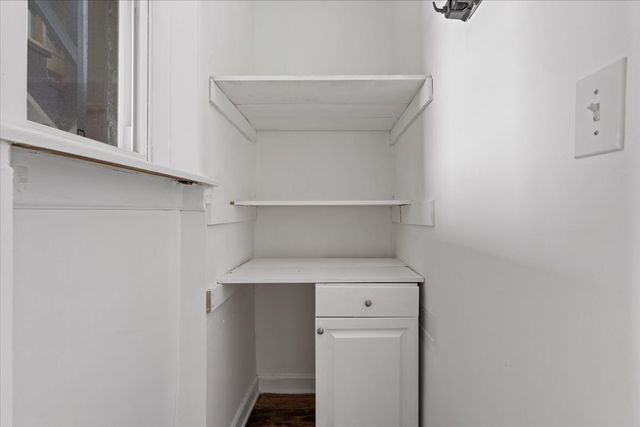 2338 N Avers Avenue 2, Chicago, IL 60647