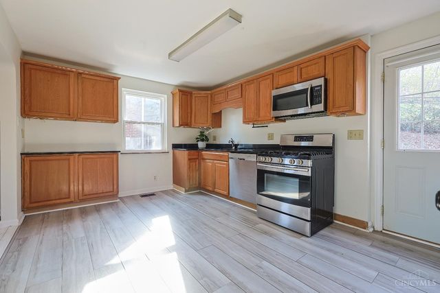 221 E Mechanic Street, Reading, OH 45215