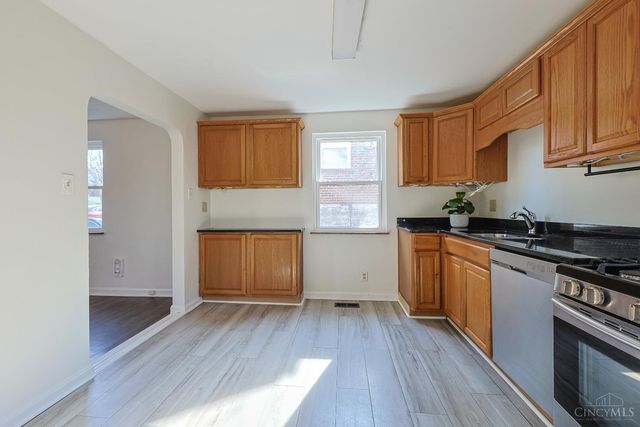 221 E Mechanic Street, Reading, OH 45215