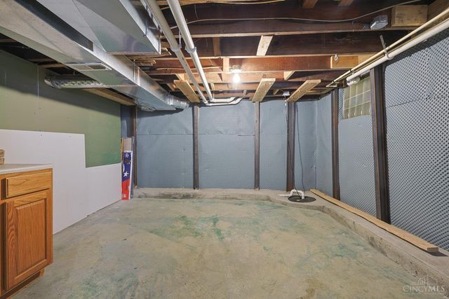 221 E Mechanic Street, Reading, OH 45215