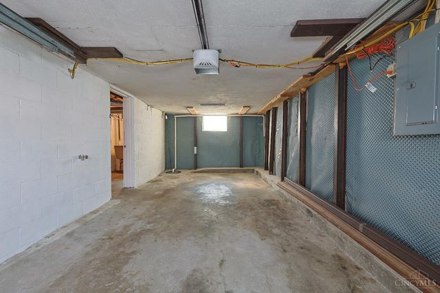 221 E Mechanic Street, Reading, OH 45215