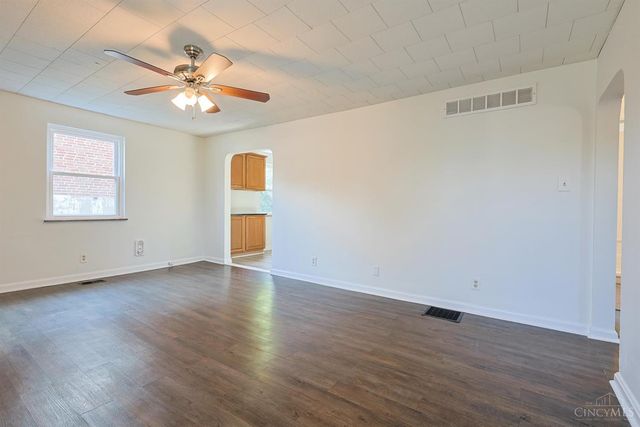 221 E Mechanic Street, Reading, OH 45215