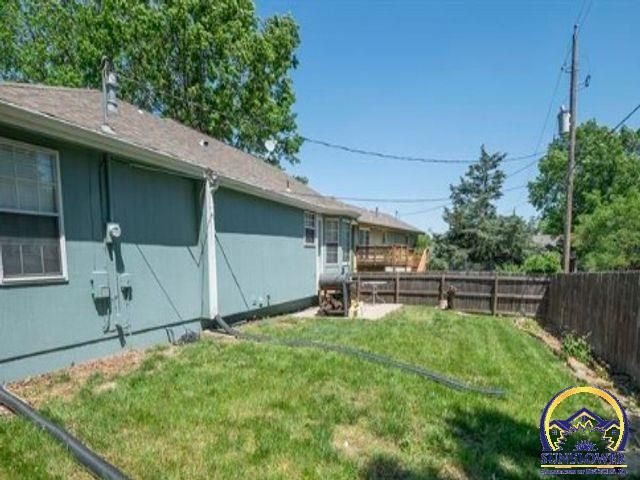 5619 SW 35th ST, Topeka, KS 66614