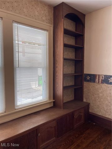 910 Fairview Avenue, Millersburg, OH 44654