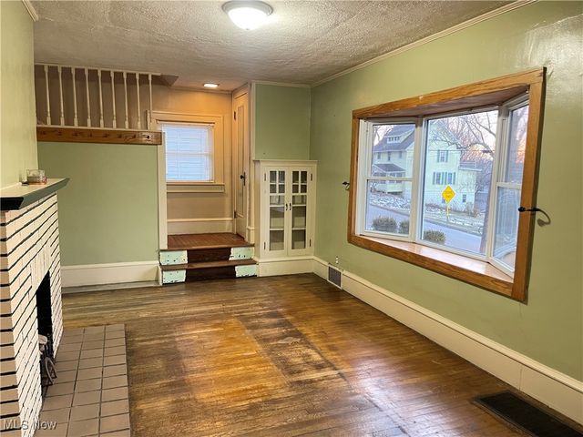 910 Fairview Avenue, Millersburg, OH 44654