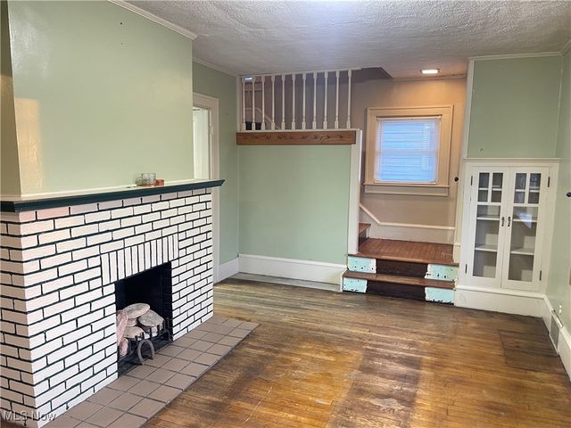 910 Fairview Avenue, Millersburg, OH 44654