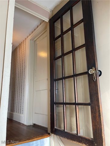 910 Fairview Avenue, Millersburg, OH 44654