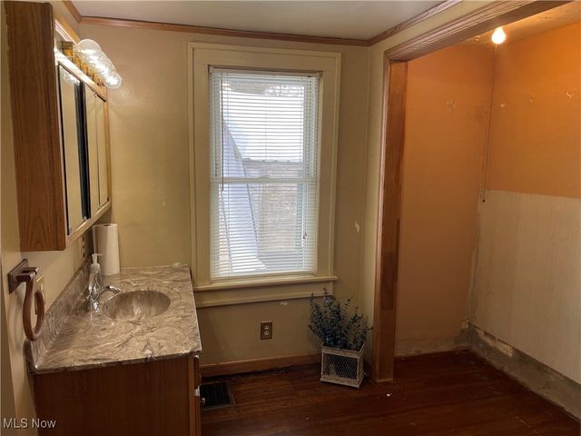 910 Fairview Avenue, Millersburg, OH 44654