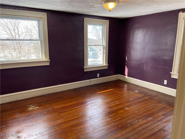 910 Fairview Avenue, Millersburg, OH 44654