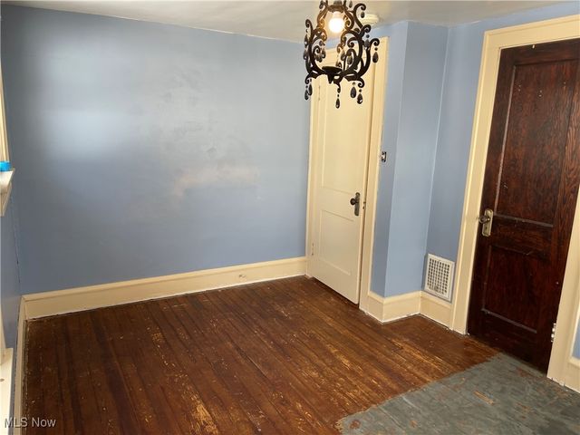 910 Fairview Avenue, Millersburg, OH 44654