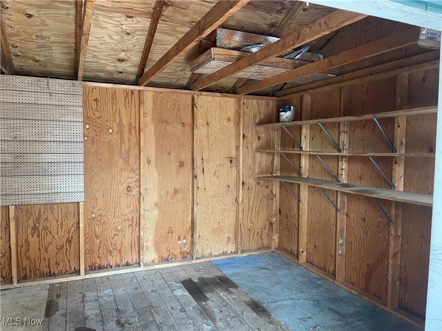 910 Fairview Avenue, Millersburg, OH 44654