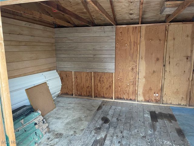 910 Fairview Avenue, Millersburg, OH 44654