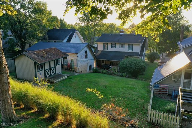 910 Fairview Avenue, Millersburg, OH 44654