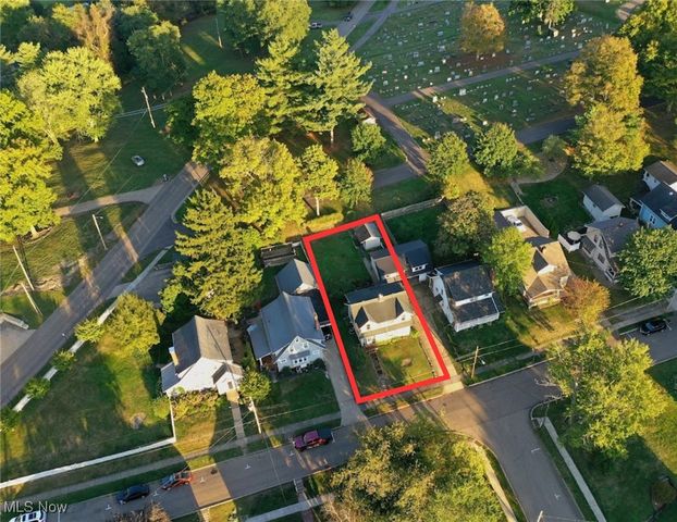 910 Fairview Avenue, Millersburg, OH 44654