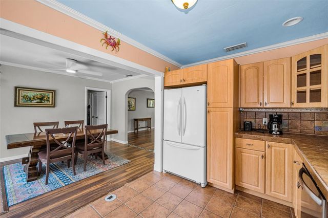 4994 17TH AVENUE N, St Petersburg, FL 33710