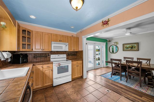 4994 17TH AVENUE N, St Petersburg, FL 33710