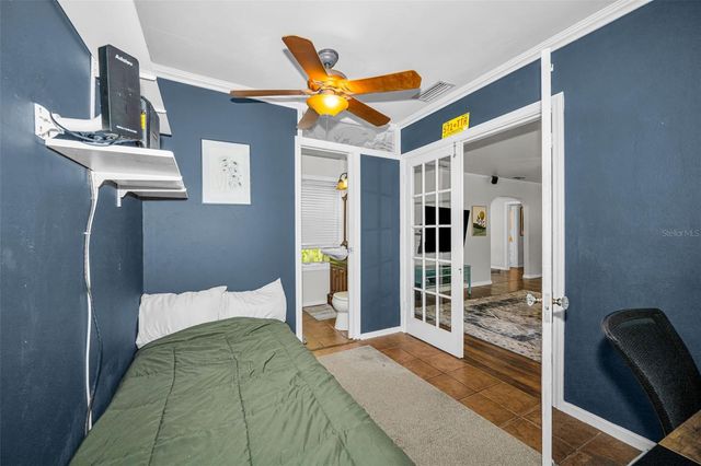 4994 17TH AVENUE N, St Petersburg, FL 33710