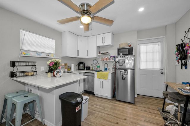 4994 17TH AVENUE N, St Petersburg, FL 33710