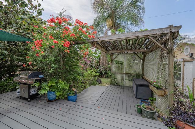 4994 17TH AVENUE N, St Petersburg, FL 33710